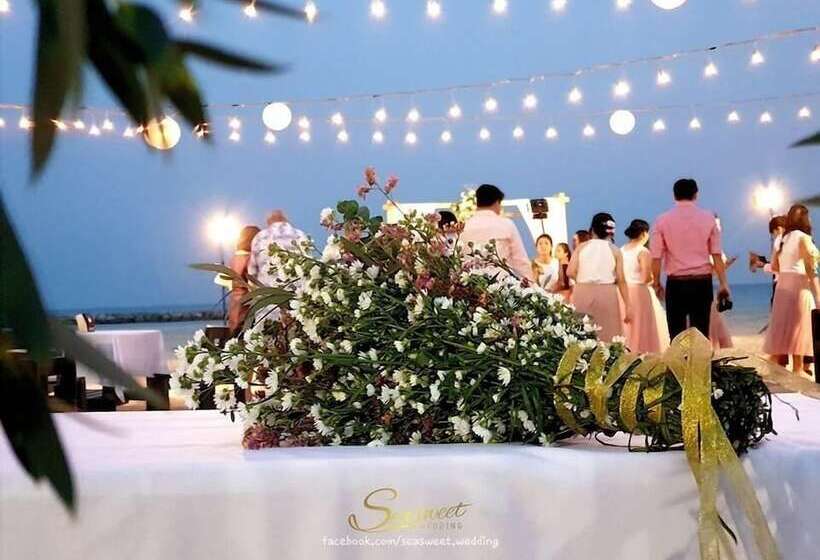 هتل Chez Nous Boutique Resort