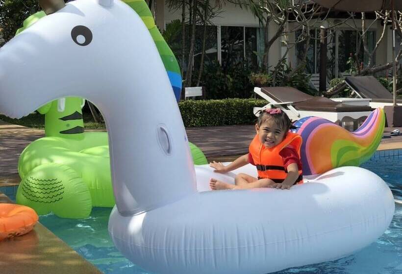 هتل Chez Nous Boutique Resort
