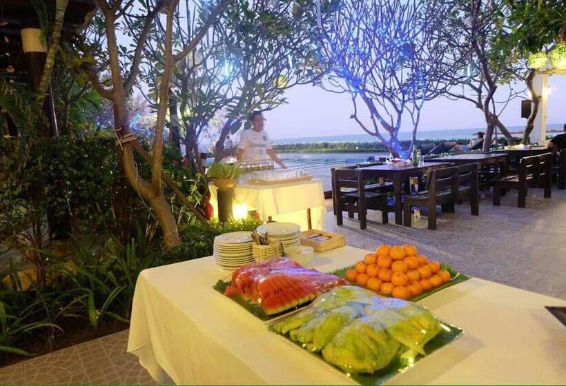 هتل Chez Nous Boutique Resort