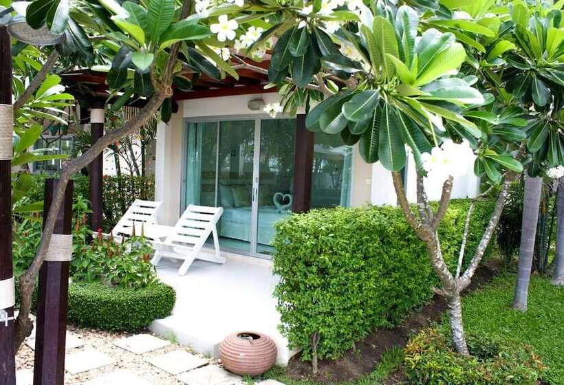 هتل Chez Nous Boutique Resort