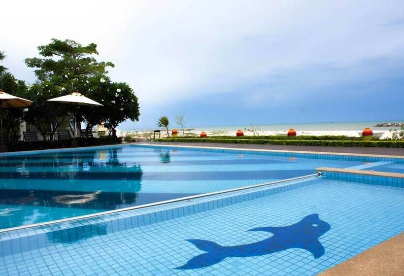 هتل Chez Nous Boutique Resort