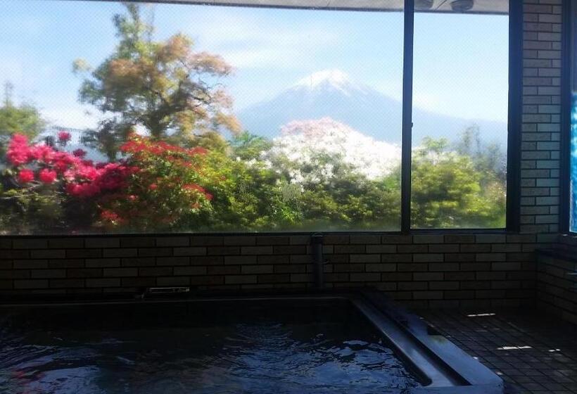 هتل Kawaguchiko Station Inn