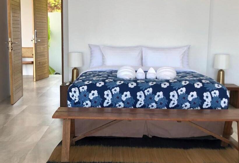 هتل Little Moon Villa