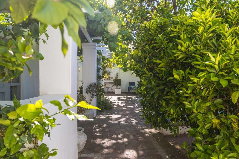 پانسیون Ashbourne Boutique Guest House