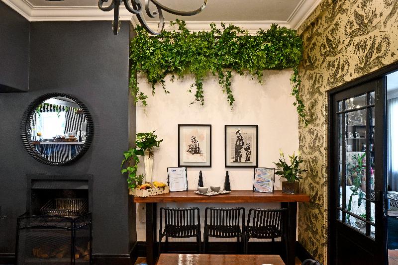 پانسیون Ashbourne Boutique Guest House
