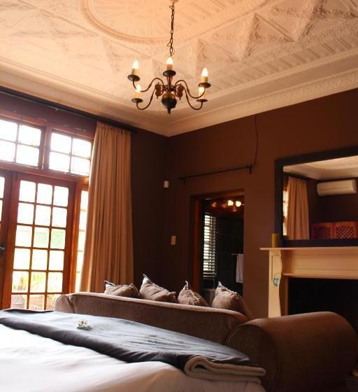 پانسیون Palm Tree Manor