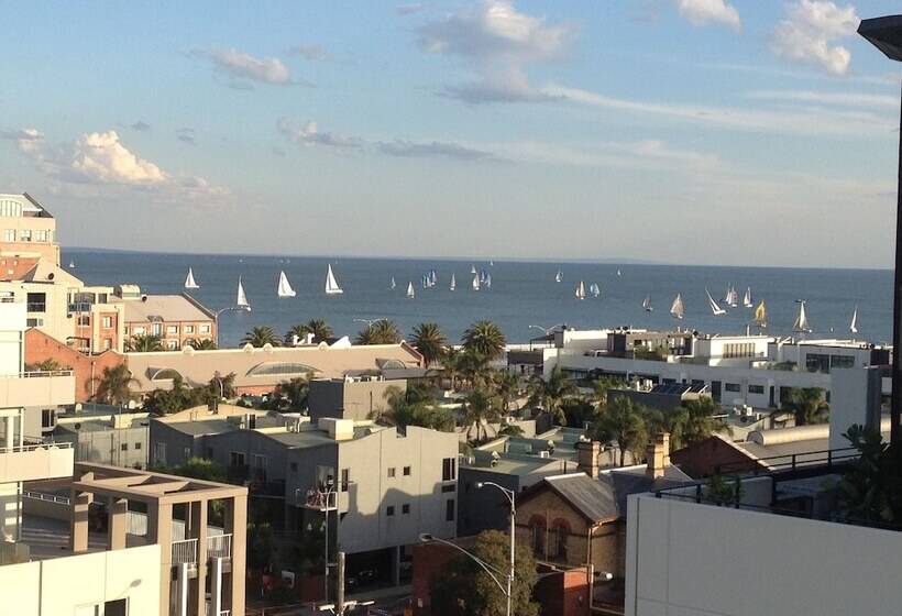Staycentral   Spacious Seaviews Port Melbourne