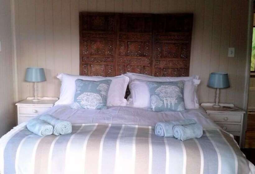 Velvet Moon Cottage