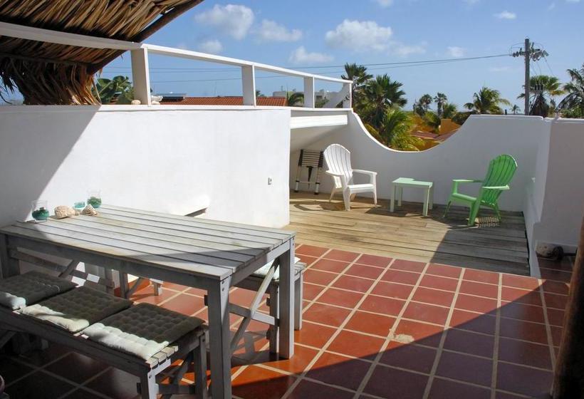 تختخواب و صبحانه Bnbbonaire Near The Ocean