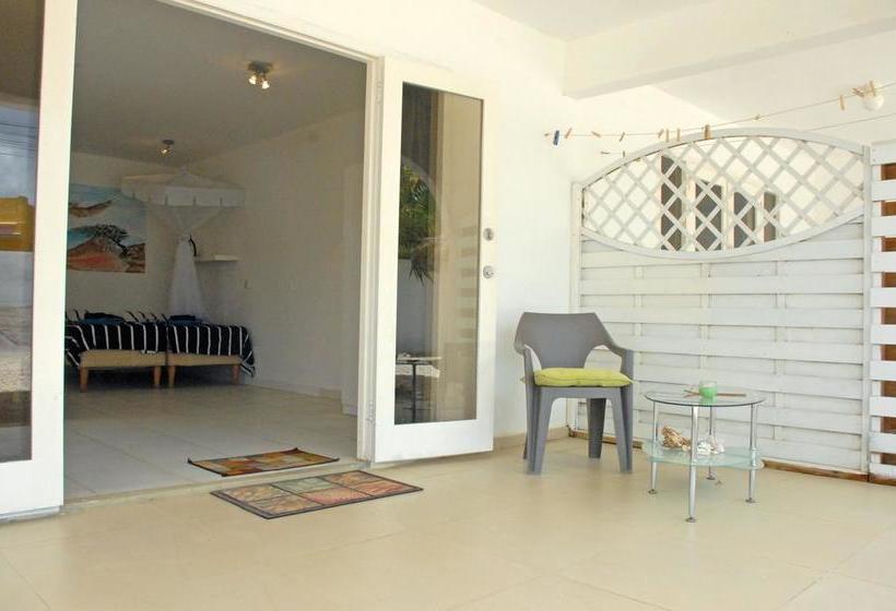 تختخواب و صبحانه Bnbbonaire Near The Ocean