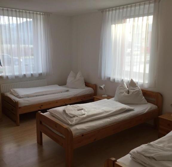 مبيت وإفطار Ländle Motel