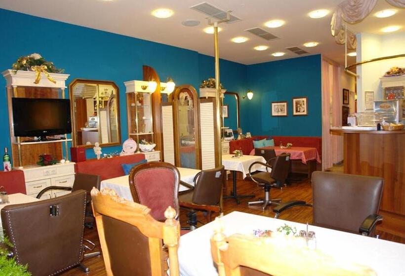 ホテル Garni Daniela Urich