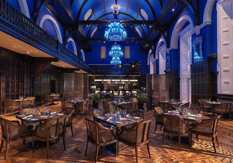 Fotos del hotel The Lalit London:  3