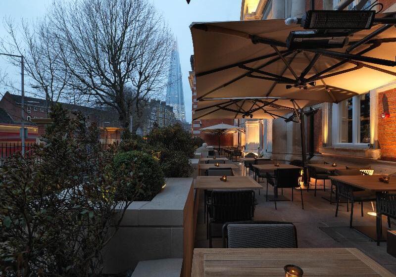 Fotos del hotel The Lalit London:  14