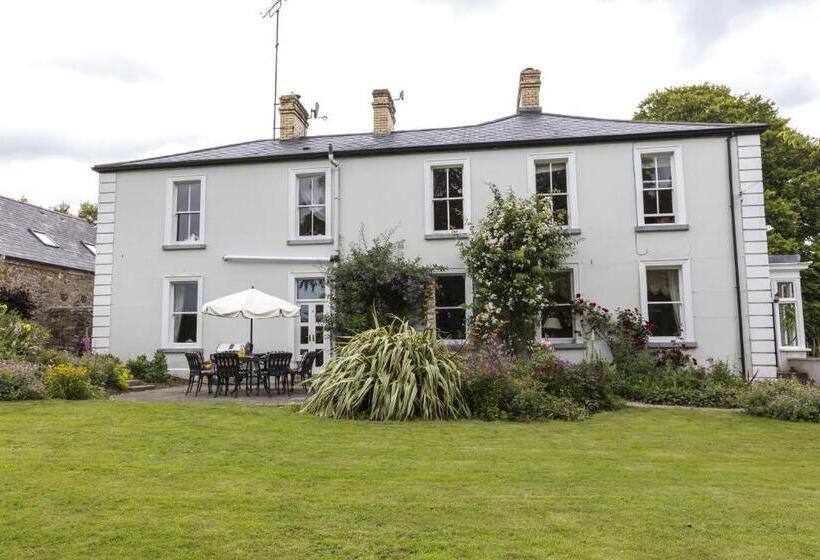تختخواب و صبحانه College Hill House