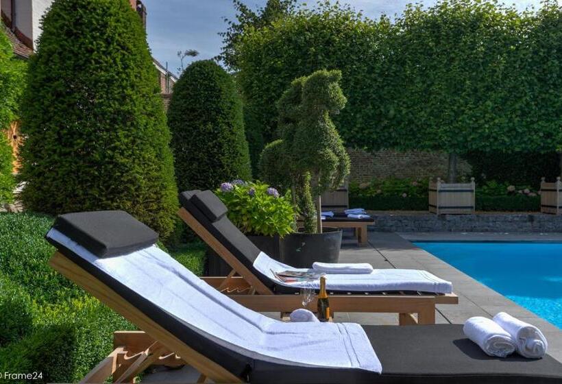تختخواب و صبحانه Exclusive Suites The Secret Garden