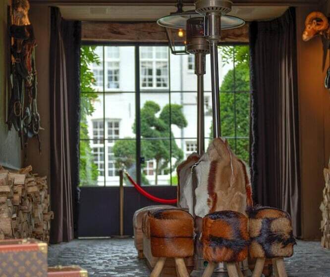تختخواب و صبحانه Exclusive Suites The Secret Garden