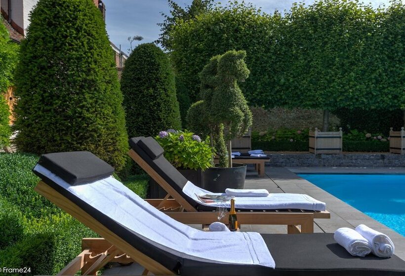 تختخواب و صبحانه Exclusive Suites The Secret Garden