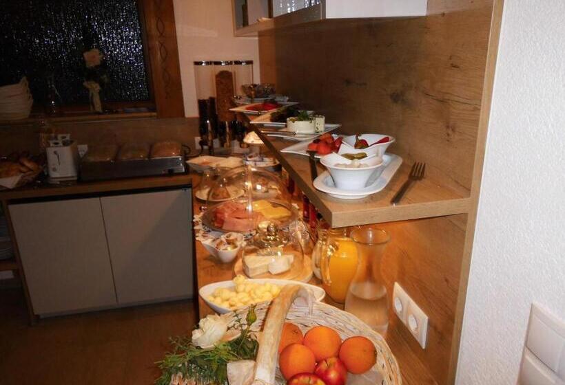 Bed and Breakfast Gästehaus Lukasser
