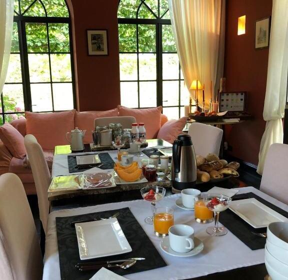 تختخواب و صبحانه Guesthouse Villa Vauban
