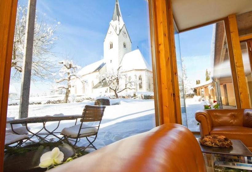 تختخواب و صبحانه Pension Popotnik