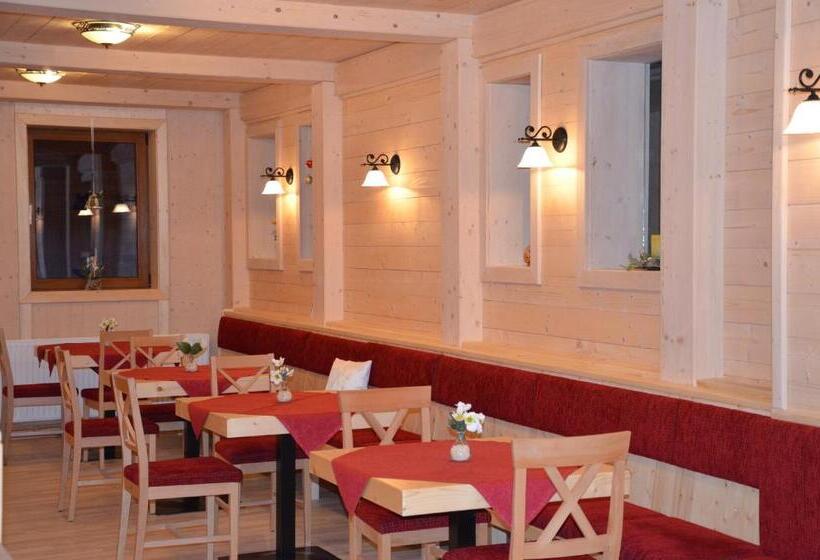 تختخواب و صبحانه Pension Zum Schreiner