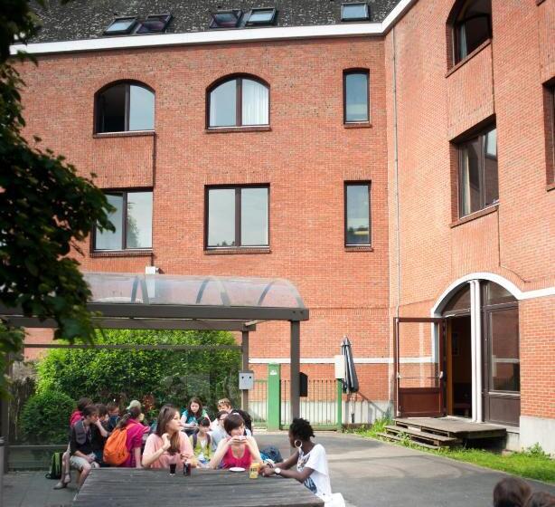 Generation Europe Youth Hostel