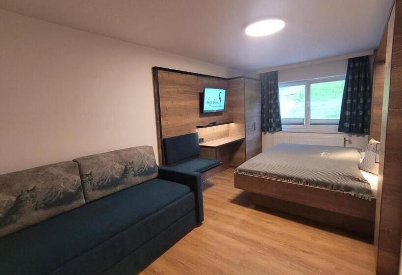 هتل Haus Garni Luggi Leitner