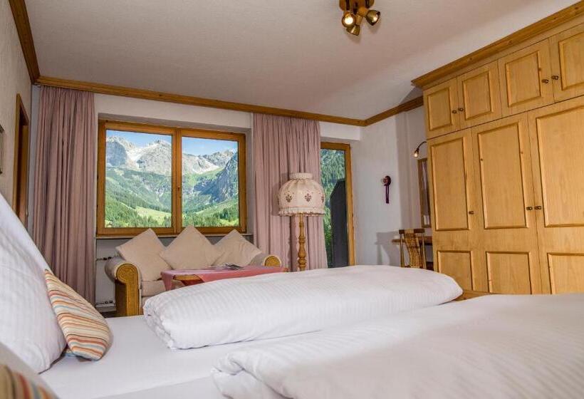 هتل Haus Garni Luggi Leitner