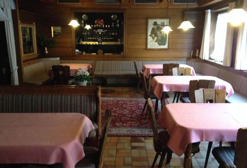 هتل Haus Garni Luggi Leitner