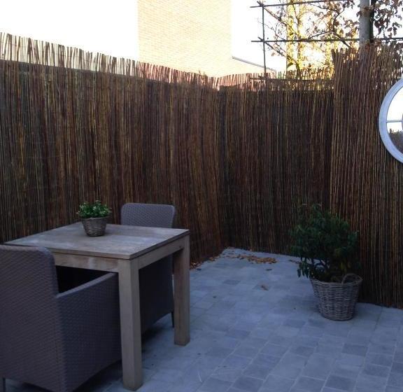 تختخواب و صبحانه Casa Cosi, Tourist & Business Suites & Flats With Reserved Parking, Private Sauna Available