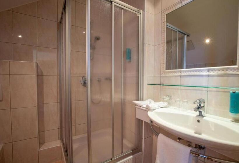 تختخواب و صبحانه Alpenresidenz Trisanna