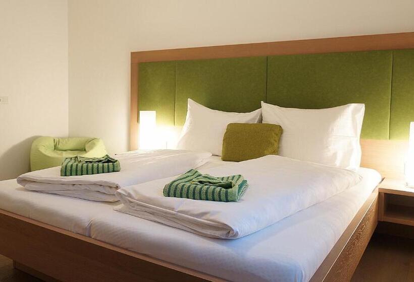 تختخواب و صبحانه Aparthotel Bergtraum
