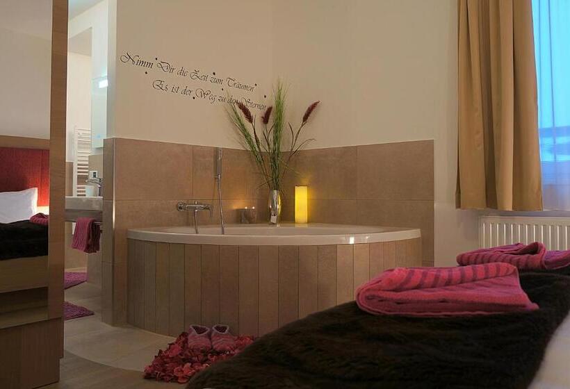 تختخواب و صبحانه Aparthotel Bergtraum