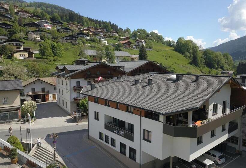 تختخواب و صبحانه Aparthotel Bergtraum