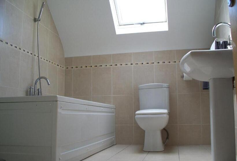 تختخواب و صبحانه Blackberry Lodge Accommodation
