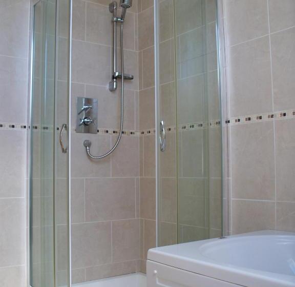 تختخواب و صبحانه Blackberry Lodge Accommodation