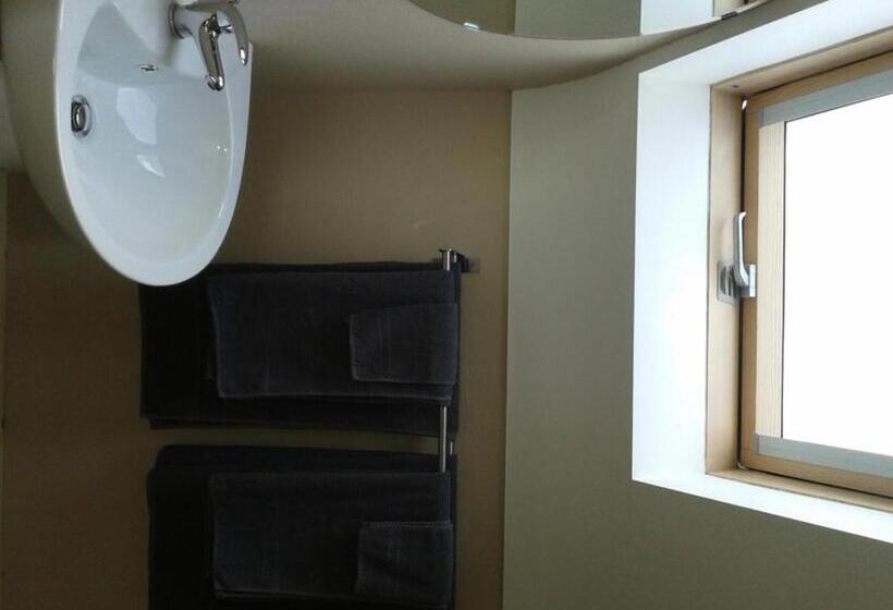 تختخواب و صبحانه Blackberry Lodge Accommodation
