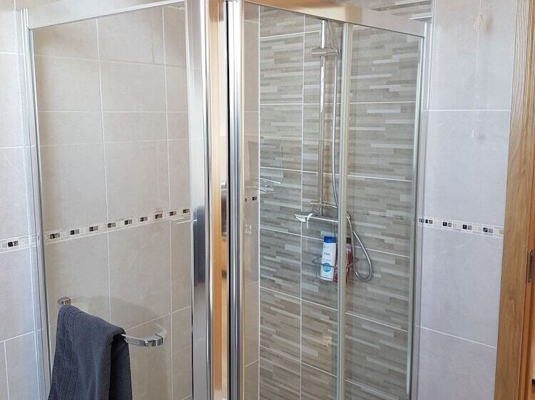 تختخواب و صبحانه Blackberry Lodge Accommodation