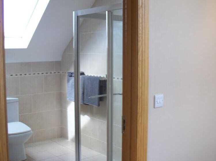 تختخواب و صبحانه Blackberry Lodge Accommodation