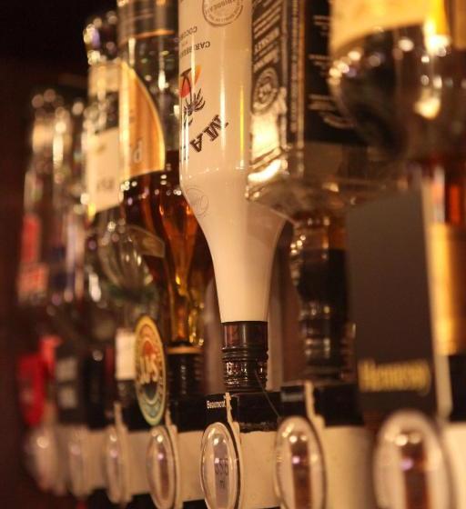 צימר Crotty's Pub & Accommodation