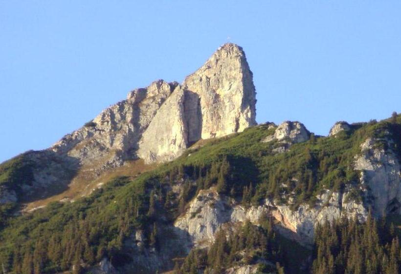تختخواب و صبحانه Landhaus Mayr