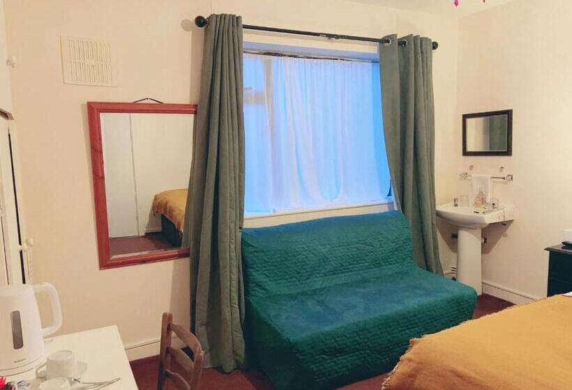 住宿加早餐  Mulgrave Lodge