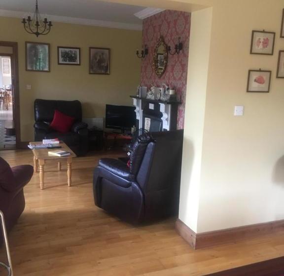 Deerpark Manor Bed And Breakfast