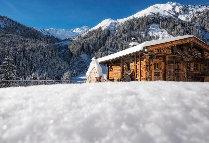 Отель Bergkristall Zillertal   Adults Only 16 Years Plus