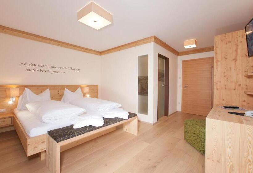هتل Schröckerhof
