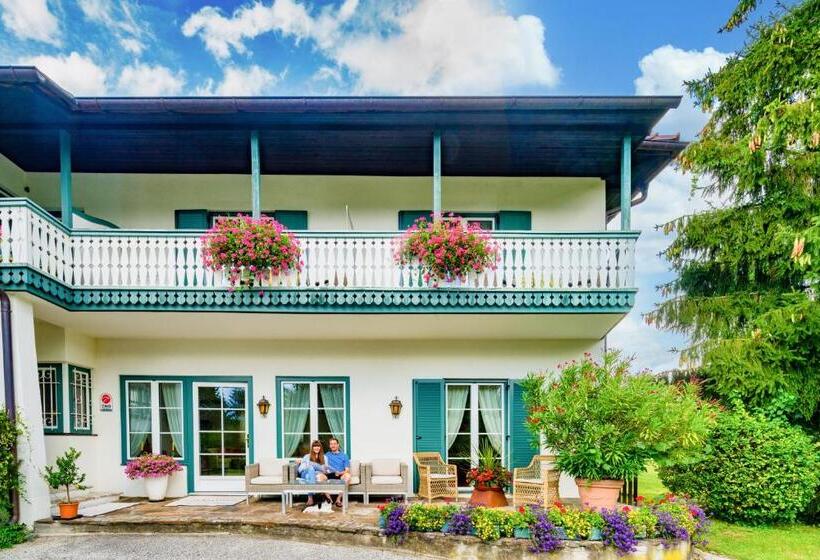 هتل Villa Konstanze