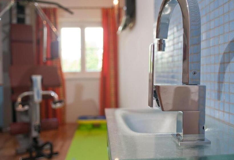 هتل Villa Konstanze