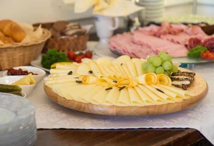 호텔 Grüner Heinrich Bett&frühstück