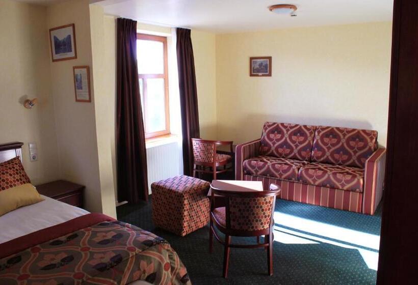 هتل Auberge Des Cretes